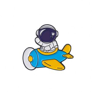 Broche émaillée inspirante 'Astronaute Spatial' en alliage, mignonne, pour vêtements et sacs pour femmes - Product Image 6