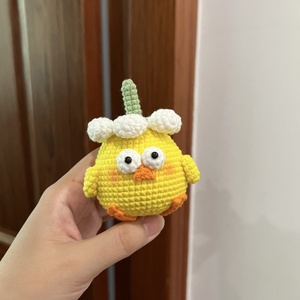 Adorable <span class=keywords><strong>llavero</strong></span> de animales de ganchillo personalizado Crochet Little Chick <span class=keywords><strong>Amigurumi</strong></span> Mini llaveros de pollo amarillo - Product Image 4