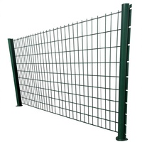 Decoratief 3D gebogen gelast draadgaas tuinhek paneel zwart groen PVC gecoat milieuvriendelijk villa tuin landschap omheining