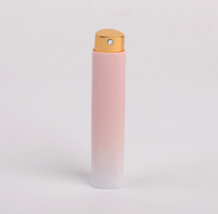 Atomiseur de parfum triangulaire de 10 ml avec logo personnalisé, couleur macaron, flacon en verre rechargeable, mini vaporisateur portable, vente en gros