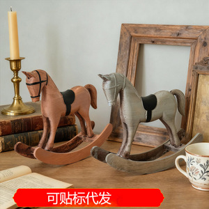 Cheval à bascule en bois, ornement de bureau, style rétro, décoration de la maison, cadeau pour le bureau ou le salon - Product Image 4