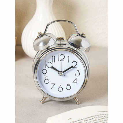 Modern Vintage Silver Desk Alarm Clock Self-Winding Office Table Clock Silent Radio Feature Battery Operated Marble Glass
