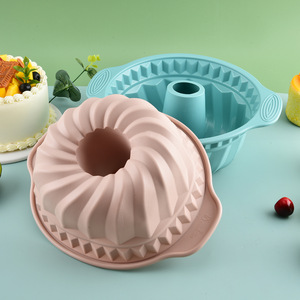 Juego de moldes de silicona para hornear pasteles, donas y cupcakes, para uso en horno doméstico, antiadherentes y de fácil desmolde. - Product Image 4
