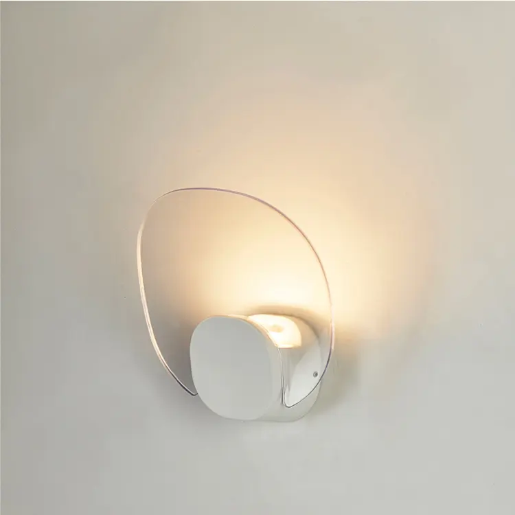 Lampada a Led per esterni con diffusore in acrilico in alluminio moda lampada da parete impermeabile da esterno 6W