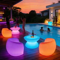 Ensemble de Meubles LED Modernes et Intelligents pour Salon, Canapé d'Angle Pratique en Plastique, Table et Chaises LED Uniques pour Hôtels