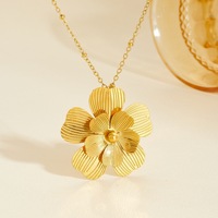 Nouveau collier YEHHY de style chinois ajouré avec fleur, pendentif vintage grande fleur en perle, chaîne de pull, accessoire de luxe léger