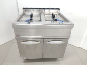<span class=keywords><strong>Friteuse</strong></span> à <span class=keywords><strong>gaz</strong></span> professionnelle en acier inoxydable à <span class=keywords><strong>2</strong></span> <span class=keywords><strong>cuves</strong></span> et <span class=keywords><strong>2</strong></span> paniers, <span class=keywords><strong>friteuse</strong></span> à <span class=keywords><strong>gaz</strong></span> profonde avec armoire - Product Image 3