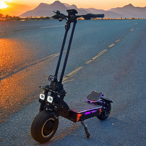 Trottinette électrique Geofought M13 avec double moteur 70 mm, contrôleur Yunli 18 Mosfet 72V 130A, grande batterie 50AH, autonomie longue portée 100-150 km - Product Image 1