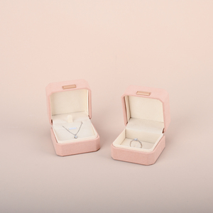 Caja de regalo de terciopelo de microfibra de gran venta, caja de exhibición cuadrada con tapa abatible de colores para anillos, pendientes, pulseras y collares. - Product Image 2