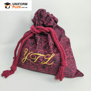 Klassieke Traditionele Professionele Rechtszaal Juridische Gerechtelijke Kleding Kleding Borduurwerk Jurk Gewaad Tas Voor Advocaat Advocaat - Product Image 1