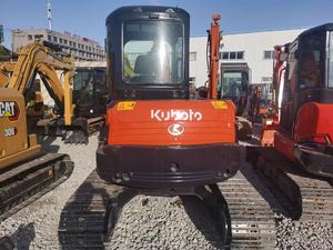 Mini-excavatrice Kubota KX155 d'occasion officielle en gros, 5 tonnes, à fort moment de charge, sur chenilles, avec moteur, pompe et engrenages - Product Image 3