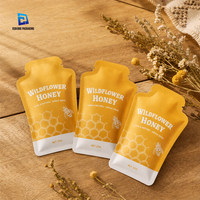 Sachets plats en plastique thermoscellables de haute qualité, imprimés sur mesure, pour échantillons de cosmétiques, soins de la peau, crème solaire, emballages en forme de bouteille