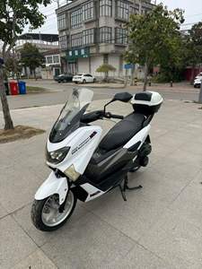 Motocicleta Usada Majesty Cruiser, Scooter a Gasolina, Motor de un Solo Cilindro, Ideal para Viajes Largos - Product Image 2