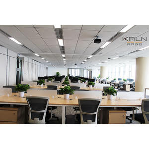 เฟอร์นิเจอร์สำนักงานทันสมัยจากประเทศจีนชุดโต๊ะเวิร์กสเตชันใหม่ได้รับการรับรองขาปรับได้พาร์ทิชันสำนักงานสำหรับโรงเรียน - Product Image 4