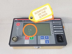 Unidad HMI REF542PLUS 750090802D con abolladuras en la pantalla PLC - Product Image 2