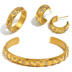 Flynee <span class=keywords><strong>Tarot</strong></span>-Design 18K Vergoldeter Zirkon Vintage Stern Edelstahl Anlauffreier Damen Party Mode Armreif - Product Image 5