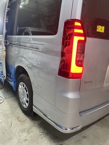 Para to-yo-ta Hiace Kit de carrocería de alta calidad actualizado al nuevo estilo Crowl Kit de rejilla de parachoques delantero de coche - Product Image 5