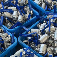 Vanne à bille en acier inoxydable série 300 avec filetage femelle