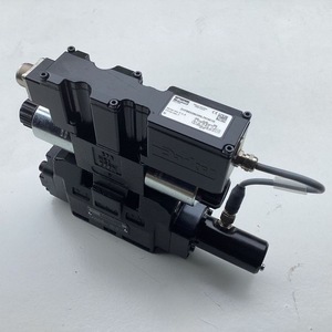 วาล์วควบคุมทิศทางแบบสัดส่วน Parker 315 บาร์ 600 ลิตร/นาที ช่องต่อ 1 นิ้ว วาล์วไฮดรอลิก - Product Image 1