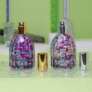 Décoration personnalisée nouveau style vente à chaud vaporisateur coloré en aluminium vaporisateur de parfum 50ml bouteille en verre de parfum - Product Image 4