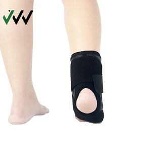 Venda elástica transpirable de 4 vías personalizada de fábrica para tobillo, estabilizador de ligamentos para protección deportiva en gimnasio, fitness y fútbol. - Product Image 5