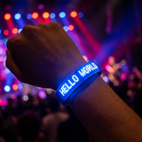 Bracelet LED à télécommande avec logo personnalisé, synchronisation DMX, bracelet lumineux pour concert, festival de musique, bar, fête