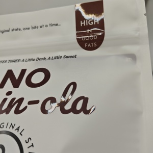 Bolsa de Embalaje de Alimentos con Cierre Ziplock de PET Biodegradable Personalizada, Doypack con Cierre de Mylar para 400g de Chocolates con Almendras - Product Image 5