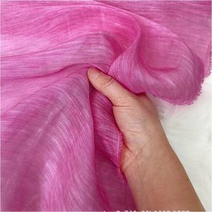 Haute qualité mûrier soie lin <span class=keywords><strong>tissu</strong></span> 30% soie 70% lin mélange soie lin <span class=keywords><strong>tissu</strong></span> <span class=keywords><strong>pour</strong></span> jupes pantalons chemises robes de mariée - Product Image 2