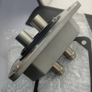 Débit volumétrique du canal IPx8 Max> 60L/min connecteur à changement rapide refroidi par liquide Station de charge côté voiture/batterie Mobile - Product Image 6