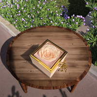 Fleur éternelle rotative boîte à bijoux en plastique faite à la main préservée Saint Valentin fête des mères cadeau de Noël pour l'obtention du diplôme