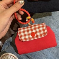 Gantungan Tas Earphone Kotak-kotak Merah Kecil Grosir, Lucu, Cantik, Portabel, Dompet Koin Mini