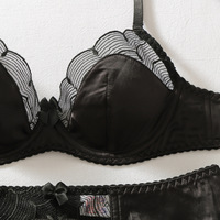 Ensemble de lingerie sexy en satin noir avec soutien-gorge en dentelle, porte-jarretelles et string, avec bas cuissardes, lingerie pour femmes, vente en gros