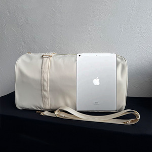 White Solid Color Large Capacity Crossbody Travel Bag For Women Adjustable Strap Handbag Type Leisure Travel Waterproof Nylon - Product Image 3