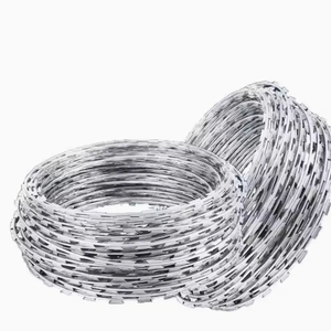 Fil barbelé rasoir galvanisé à chaud CBT-60 en acier inoxydable pour la sécurité agricole anti-escalade - Product Image 3