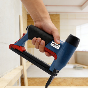 Pistolet agrafeur pneumatique industriel et bricolage 7116-436 pour le bois, agrafeuse à <span class=keywords><strong>air</strong></span> <span class=keywords><strong>comprimé</strong></span> à bec long 22GA pour rembourrage et finition de meubles - Product Image 3