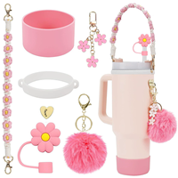 Ensemble d'accessoires pour bouteille d'eau : Chaîne de perles, Sangle de transport, Bouchon de paille en forme de pomme de mer, Manchon de tasse en silicone, Pompon