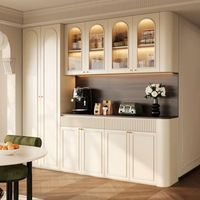 Buffet de style crème français moderne |   Armoire de salle à manger à coins arrondis, vitrine en verre cintrée, armoire intégrée sur mesure