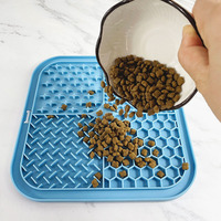 Tapis de léchage pour chien en silicone à ventouse FDA, gamelle anti-glouton, tapis de léchage pour animaux de compagnie pour apaiser l'anxiété, compatible lave-vaisselle, logo personnalisé - Vente chaude