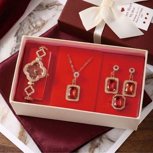 Set di Gioielli di Lusso Magic Box per Donne: Bracciale, Collana, Orecchini, Anello e Orologio Placcati in Oro, Regalo per <span class=keywords><strong>San</strong></span> <span class=keywords><strong>Valentino</strong></span> - Product Image 6