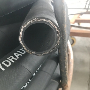 Tuyau flexible en caoutchouc Blince résistant pour aspiration, refoulement et distribution d'huile et d'essence - Product Image 4