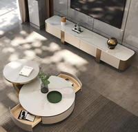 Ensemble de meubles de salon modernes et luxueux : console beige, meuble TV flottant en bois et métal, table basse