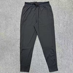 Pantalon de course pour homme à séchage rapide, respirant, avec coutures côtelées et poches, idéal pour l'entraînement de marathon - Product Image 3