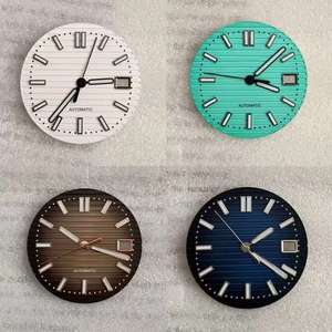 Esfera de reloj de polipropileno luminoso verde de 30,5 mm 5711, manecillas de reloj compatibles con el movimiento NH35/36 - Product Image 1