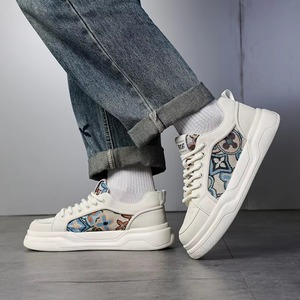 Chaussures pour hommes 2026 nouvelle collection printemps, marque haut de gamme, petites chaussures blanches pour hommes, chaussures de sport et de loisirs à semelle souple - Product Image 1