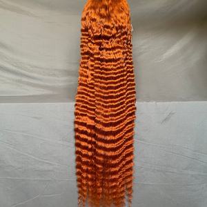 Venta al por mayor de pelucas de encaje frontal de 30 pulgadas 13x4 con encaje transparente, rizadas, de onda profunda y onda corporal para mujeres afroamericanas, listas para enviar. - Product Image 4