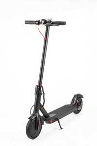 Scooter S22 800W 48V avec batterie 18Ah, vitesse de 45 km/h, suspension arrière, pneus et éclairage RGB, performances haute vitesse - Product Image 4