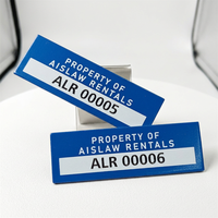 Etiqueta de Código de Barras de Aluminio con Fondo Azul Personalizado y Adhesivo