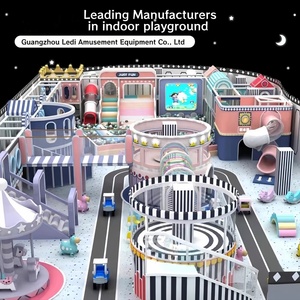 Aire de jeux intérieure commerciale pour enfants de 760 m² à design personnalisé, à fort potentiel de rentabilité, avec toboggans, échelles colorées et pont - Product Image 5