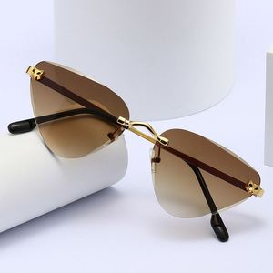 Lunettes de soleil sans monture à verres dégradés colorés, nouvelle collection, avec logo personnalisé, protection UV400, monture en alliage, forme triangulaire, pour hommes et femmes - Product Image 1