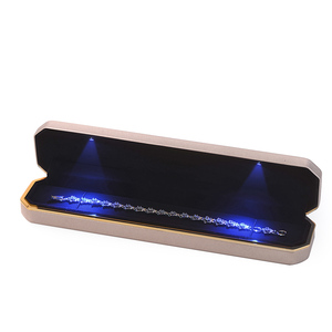 Factory Luxury jewelry packaging Led Leather light Box for Wedding Jewelry organizer for Ring Long Chain Necklace Diamond